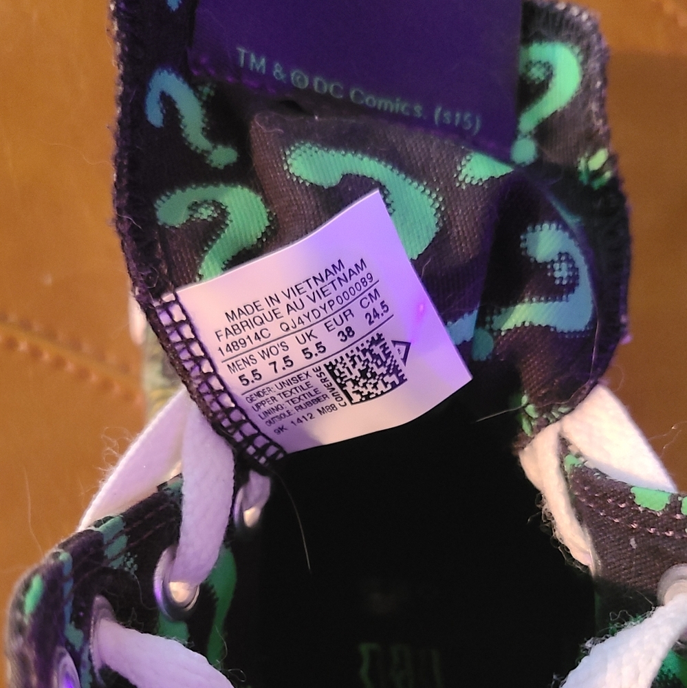 DC COMIC The Riddler Converse Sneakers